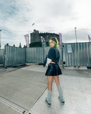 Phem Instagram - cardiff…. views of castles while on stage… thank u for a wonderful show 🖖🏼 & yes … we’ve been playing as a just a duo for these shows. always fun trying new things 💚