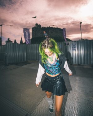 Phem Instagram - cardiff…. views of castles while on stage… thank u for a wonderful show 🖖🏼 & yes … we’ve been playing as a just a duo for these shows. always fun trying new things 💚