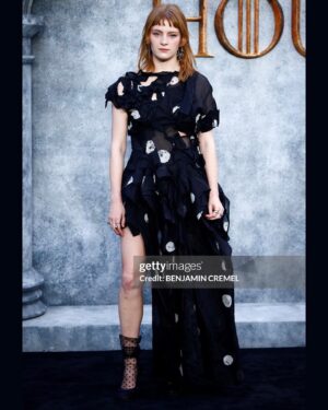 Phia Saban Instagram - oh! and the Yohji! @yohjiyamamotoofficial 𓇗
@chercoulter @alinasamssonova @halleybrisker magic *. •.
chic watermark? (à la @gettyimagesfanclub!)
hotdog winning miss america by @ssarabin ✰