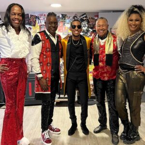 Philip Bailey Instagram - Love to @dreionation opening up for us on a few dates this summer #earthwindandfire
📸 @okaykriss