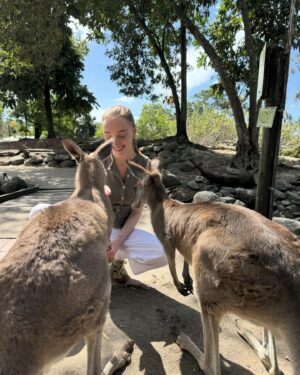 Phoebe Dynevor Instagram - Found Nemo! We had such a magical experience staying at @silkyoakslodge in the oldest rainforest in the world. The flippin’ lungs of the earth! And we got to snorkel the Great Barrier Reef. Living the Aussie dream 🐨
