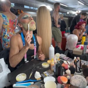 Piche Instagram - DUMP JO 🥲

1)  LIFE’S NOT FAIR @thenickydoll 💄
2) prête pour " THOR THE OLYMPICS "🥇 
3) La photo de touriste parfaite 🗼
4) Unseen moment with @gg.palmer 💅
5) Le secret enfin révélé de ma barbe 🧔‍♀️ 
6) Moment de calme avant de foutre le feu aux backstage ( j’vous raconterais ) 🔥 
7) @vxproduction_off @vespi__ @julienchapero dream team ✨
8) le cameraman qui s’est pas c’qui l’attend 🌧️ 
9) la vespiche ❤️‍🔥
10 ) 🫠🫠🫠

Incredible look by @geoffreymingot 🌹