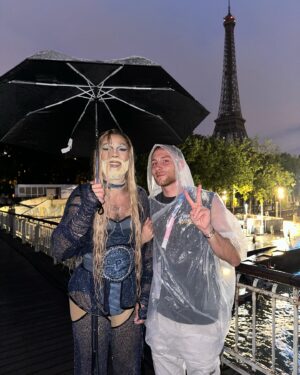Piche Instagram - DUMP JO 🥲

1)  LIFE’S NOT FAIR @thenickydoll 💄
2) prête pour " THOR THE OLYMPICS "🥇 
3) La photo de touriste parfaite 🗼
4) Unseen moment with @gg.palmer 💅
5) Le secret enfin révélé de ma barbe 🧔‍♀️ 
6) Moment de calme avant de foutre le feu aux backstage ( j’vous raconterais ) 🔥 
7) @vxproduction_off @vespi__ @julienchapero dream team ✨
8) le cameraman qui s’est pas c’qui l’attend 🌧️ 
9) la vespiche ❤️‍🔥
10 ) 🫠🫠🫠

Incredible look by @geoffreymingot 🌹
