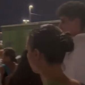 Pinguini Tattici Nucleari Instagram - Ed ecco l’ultimo stadio di questo tour assurdo: Messina e i suoi 40.000 scatenati! Come vedete in questo post, la festa è andata avanti ben oltre la fine del concerto. I video che ci avete mandato dei cori e dei canti per le strade dopo il live ci hanno riempito di gioia, questa è la Sicilia che amiamo! Grazie! L’ultima foto del carousel è quella del team completo, ovvero delle persone che hanno reso possibile tutto questo. Ci teniamo a ringraziare anche loro. Olbia e Campovolo, ora tocca a voi! Noi siamo pronti 😈