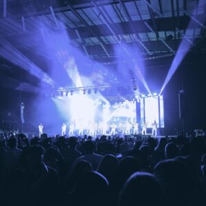 Poncho Lizarraga Instagram - ¡Omaha, N,B ! 🎶 Gracias a todos los que nos acompañaron anoche en una presentación inolvidable. Su energía y entusiasmo nos hicieron sentir como en casa. Fue increíble ver a tanta gente disfrutando de nuestra música. ¡Nos llevamos sus aplausos en el corazón! #BandaElRecodo #GraciasPorSuApoyo