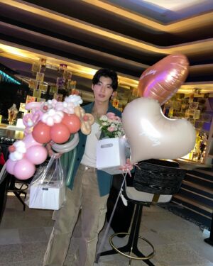 Ponlawit Ketprapakorn Instagram - อายุเป็นเพียงตัวเลข เจเจ้ยังคงทำตัวเป็นเด็กเสมอ ❤️