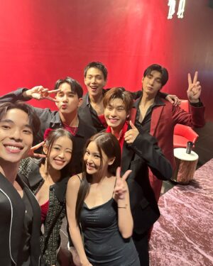 Ponlawit Ketprapakorn Instagram - จบบริบูรณ์ #centuryofloveseries #ปาฏิหาริย์รักร้อยปี