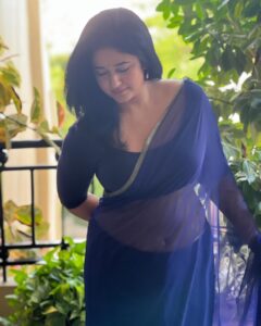 Actress Poonam Bajwa HD Instagram Photos and Wallpapers August 2024
