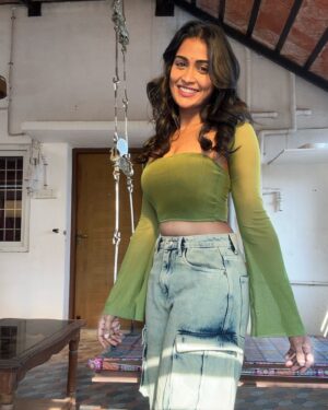 Poornima Ravi Instagram - Hi There 😀