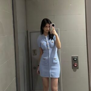 Porima Cheng Instagram - 夏日的檸檬草明天上映🎬🍋
這個夏天請叫我星卉學姊～
@movie_lemongrass 

@selfportraittaiwan @tun_grp #selfportraittw #selfportraittaiwan