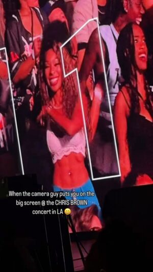 Porscha Coleman Instagram - When the camera guy puts you on the big screen @ the CHRIS BROWN concert in LA 😄 The shot was like 30seconds but I started dancing fr fr so it’s actually the wind down! Breezy concerts are always a blast💥 Proud of my boy, @chrisbrownofficial 🔥 @djfresh had it rockin’!

My friend aka the award winning @richlaru managed to catch the moment and sent to me 🤗 Thanks Rich! Hey @exumaenthusiast who’s right next to me 💃 

#fyp #foryou #foryoupageシ #chrisbrown #reelschallenge #reelsfacebook #concerts #reelsvideoシ #reelsviralシ #reelsviralfb #videos #porschacoleman #reels #reelsvideo #concerts #losangeles #1111 #foryourpage #melanin #explore #explorepage #dancer #singer #breezy