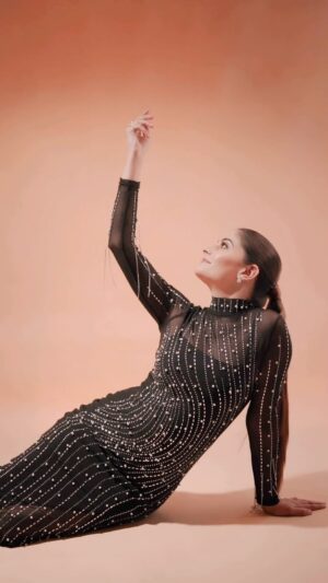 Prabh Grewal Instagram - Stepping into the week with style and grace! 💃✨ 

MUA- @shiwanidawar_artistry
Styled by- @chaudhary_dishu01
Assistant Stylist- @ishpreetkaur_official
Photography by- @ronniephotography28
BTS- @vikas_photographer_
Creative Director- @_.manavjosan._
Production- @preet17harman
Location- @celebwise.studios

Team- @celebwise.media

#fashionartistry #fashionicon 
#shoot #celebwisemedia #fashionforward 
#prabhgrewal #prabhgrewalofficial
