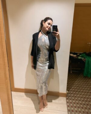 Prachi Tehlan Instagram - A Night to remember in Dubai with @simblysouth ♥️

“Last night at @simblysouth was an absolute vibe! From the electrifying South Indian beats to the mouthwatering flavors, (loved the Sushi) every moment was pure joy. Well, I remained high on water and danced my heart out! 🤓😍

Huge shoutout to @risewithroshni and @accordintojim for their incredible hospitality—Hyatt Regency Creek Height’s hidden gem just got a whole lot brighter. Can’t wait to groove with you all again soon! 🎶🍽️✨

PS @dj.zaden @jree_official @djewokvnyl you guys rock ! 🙌🏻♥️

 #Simblysouth #VibeCheck #HyattCreek #GoodTimes