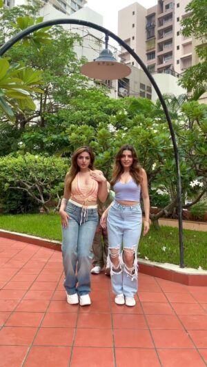 Prakriti Kakar Instagram - Y’all asked for it and here it is! 🫶🏼❤️
•••
🎵: @thisissupra @sukritikakar @prakritikakar @bharattsaurabhofficial 
🧠: @yasshkadamm