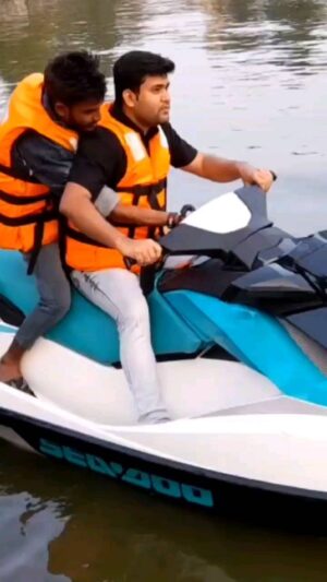 Pranab Kr Nath Instagram - Speedboat Ride 🚤 @pranabkrnathact 

#explorepage #explore #boat #speedboat #viralreels #viralindia #viral #viralvideos #actor #artist #artistsoninstagram #act #actoroninstagram #supervideo