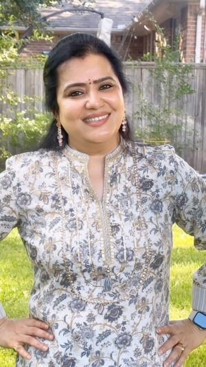 Pranathy Sadhanala Instagram - నన్ను నన్నుగా ఇష్టపడే నా నేస్తాలందరి కోసం 🩶🤍
#friendshipgoals 
#bffs 
#frienshipforever 
#explorepage✨ 
#reelitfeelit 
#pranathymanasupalike
