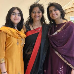 Pranathy Sadhanala Instagram - Family🩷 #myfamily #mystrength #lovemakeslifebeautiful #pranathymanasupalike