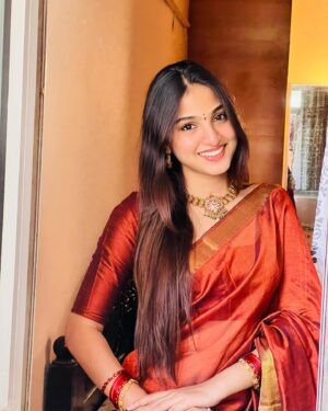 Pranavi Manukonda Instagram - విజయదశమి శుభాకాంక్షలు ✨♥️

#festival #saree #love #traditional #instagram #instadaily #instagood