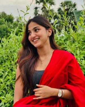 Pranavi Manukonda Instagram - 🍀♥️

My designer: @shilpacouture ✨

#traditional #love #chittoor #instagood #instadaily