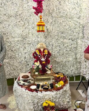 Praneet Bhatt Instagram - Ganpati bappa morya