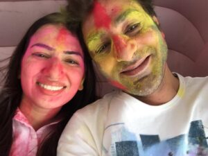 Praneet Bhatt Instagram - Happy Holi 🌹