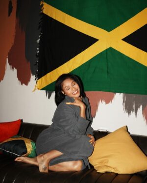Pretty Vee Instagram - Happy Independence Day 🇯🇲

Every Man Want Ah Jamaican Gyal 👀

Caribbean Gyal Dem Jus Ah Different Breed……🥰

- @kamalaharris Deserves A Separate Post But She Ah Yardie So I Had To Put Her In My Swipe! ❤️💛💚

- P.S Jamaica Got The Best Food….. Who Checkin Me🤬
