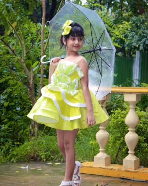 Princy Prajapati Instagram - Cheers to 9 years✨🎂….

Wearing: @bkgayatriofficial
