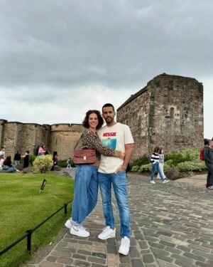 Priscila Faz Instagram - No podía faltar el álbum de tío de Edimburgo 🏴󠁧󠁢󠁳󠁣󠁴󠁿