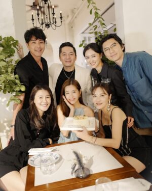 Priscilla Wong Instagram - 願你總是被愛包圍❤️
生日快樂Yo❤️🌈

攝影 @benontheroad