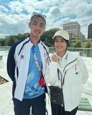 Priscilla Wong Instagram - 奧運第一回，
14小時機程，
一落機直接開始工作，
作為奧運新丁，帶點緊張，帶點興奮。
感謝每一位運動員，
讓我們有機會為你們而期待💪🏻

鳴謝小方把我睡夢中的雙下巴
拍得這樣放鬆而放肆🤟🏻
繼續努力
#🌈