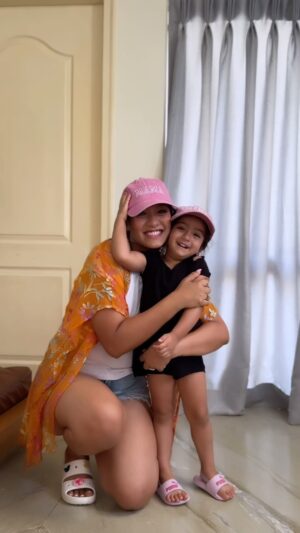 Priyanka Karki Instagram - MAMA and MINI grooving to Jyaanmaya♥️