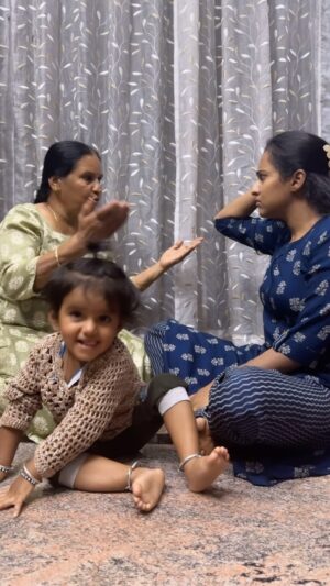 Priyanka Shivanna Instagram - 😜😜😜
.
.
@officialjoshapp
@joshapp.kannada
#JoshMeinAaja
#trending #comedyvideos #momanddaughter #familytime