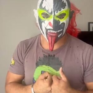 Psycho Clown Instagram - DALLAS! Ya estoy aquí!! Espero verlos hoy en una gran función de Lucha libre!! Prepara tus boletos que se pondrá genial 🤘🏼🤡