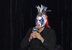 Psycho Clown Instagram - “Será un gran encuentro y tomo la responsabilidad de que voy al lado de una gran leyenda, Negro Casas, a defender campeonatos importantes, los campeonatos de parejas.” Rumbo a #TriplemaniaXXXII CDMX