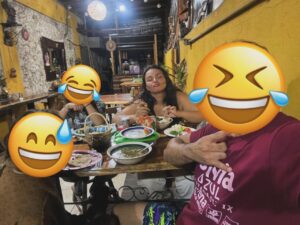 Psycho Clown Instagram - Terminando de cenar con mi familia, les deseamos una hermosa noche , que DIOS los bendiga a todos , absolutamente a todos , que DIOSITO les cumpla todo lo hermoso que desean con su corazón , AMO A MI FAMILIA , agradezco a DIOS por mi esposa @zaraida_cm que siempre tiene una alma para hacer relajar la mía, y también agradezco por mis bebés @lospequenos_psicopatas , que con su sonrisa y alegría llenan la mía con amor