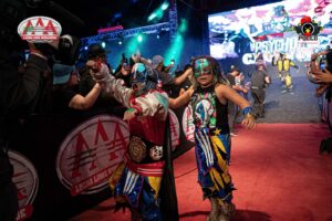Psycho Clown Instagram - Mucho flow llegando al ring @lospequenos_psicopatas 🤘🏼🤡🤡🤘🏼