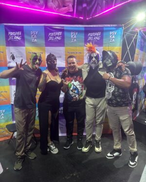 Psycho Clown Instagram - Mi amigo Jericho y su familia son completamente Psycholocos!! Les tocó hacer una actividad a una de sus hijas en la escuela y claaaaaaro que fue del #TotalmentePayaso 🤘🏼🤡 Muchísimas gracias