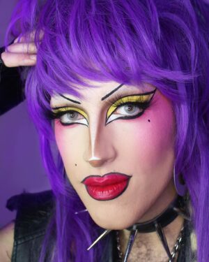 Pythia Instagram - Bonne Fierté à tous! Découvrez ce maquillage que j’ai créé à l’aide de la nouvelle collection fierté de NYX Professional Makeup, les Ultimate Eye Paints! J’ai utilisé les teintes ‘Coming out Fierce,’ ‘Sun Gaze,’ et ‘Calling all Allies’! Obtenez le vôtre maintenant chez PJC!

@nyxcosmetics_canada #nyxcosmetics #Pride #MakeupHasNoGender #PaintYourOwnStory #ad @pjcjeancoutu