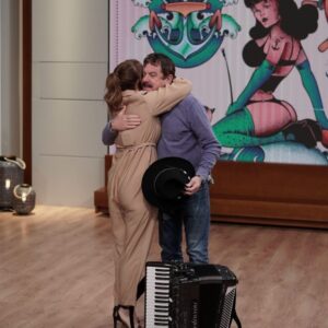 Quim Barreiros Instagram - Amigos, ontem como foi a vossa tarde? A minha foi divertida com a @taniaribas na @anossatarde.rtp ! Já ouviram o meu novo album? Link na bio