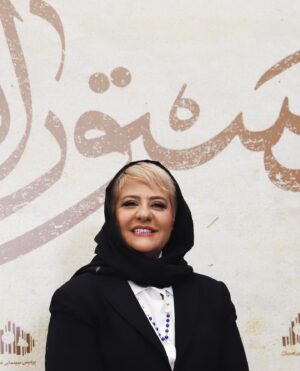Rabeh Oskouie Instagram - .
دورهمی مستوران

از مردم عزیز کشورمون که تشریف آوردن بسیار سپاسگزارم 🌺

وخسته نباشید میگم به همه همکاران عزیزم در سریال مستوران چه عزیزانی که نام بردم و چه کسانی که نامشون اینجا نیست . 
🌺کار کردن در کنار شما لذت بخش بود 🌺
@attapanahi 
@seied_ali_hashemi 
@mastooran_series 
@kaveh_khodashenas 
@mahyadehghani70 
@ali.salman315 

و همچنین از دوستان  همیشه همراهم بسیار سپاسگزارم 🌺🌺

Make up: 
@aghilishabnam 🌺
@nasimaghili_makeup 🌺

Jewellery:

@m_royaha 🌺
@arash_artfull 🌺