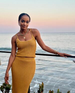 Rachel Lindsay Instagram - Sunset = Reset 💛