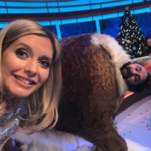 Rachel Riley Instagram - Of all the ridiculous scenes Joe Wilkinson @gillinghamjoe has caused over the years, from boob jobs, to breaking England’s strongest man in a papoose, to getting stuck up a reindeer’s backside, Joe’s mascot tonight is my absolute favourite 😂🤣😭😭🤣 I asked him afterwards if there’s ever been anything he’s asked props to make and they said no, to which his answer was, no! Hats off to the creative team who have to make this stuff 😆 Catch the next ep of the series tonight 9pm @channel4 to find out what it was ☕️ 

#comedy #catsdown #catscountdown #8outof10catsdoescountdown