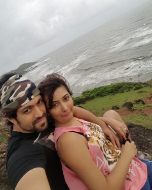 Radhika Pandit Instagram - 8yrs ago on this day when we got engaged I knew I’d choose you in a hundred lifetimes ❤️💍🧿

#radhikapandit #nimmaRP