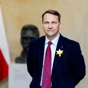Radoslaw Sikorski Instagram - Dzisiaj 81. rocznica wybuchu powstania w Gettcie Warszawskim. 

19 kwietnia 

#ŁączyNasPamięć