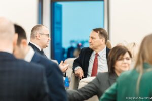 Radoslaw Sikorski Instagram - Przed wczorajszą Radą Ministrów, na której przedstawiłem założenia polskiej polityki zagranicznej na rok 2024.