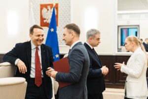 Radoslaw Sikorski Instagram - Przed wczorajszą Radą Ministrów, na której przedstawiłem założenia polskiej polityki zagranicznej na rok 2024.