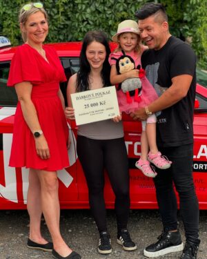 Raego Instagram - Jak jsme vás již informovali, tak poukaz na výuku a výcvik sk.”B” v naší autoškole má svou šťastnou výherkyni 🫶🏻❤️
Ještě bychom však rádi i touto cestou poděkovali @raegoreal za projevení důvěry a za to, že si vybral právě nás. Autoškolu z Brandýsa nad Labem. 
My se už teď moc těšíme, až u nás tato mladá maminka absolvuje svou cestu za získáním větší svobody a nezávislosti, což určitě získání řidičáku je. Věříme že, jí to pomůže posunout se v životě  tím správným směrem. 🫶🏻❤️
Velmi nás těší, že můžeme být u toho. Pokud vás tenhle příběh zajímá, sledujte tuto cestu společně s námi. ❤️🚗 
#dekujemezemuzeme #autoskolavtrmotorsport #autoskolabrandys #ridicak #ridicaknaauto #zezivotavautoskole #jsemucitelkaautoskoly #raego #raegoreal #whenthedreamscometrue