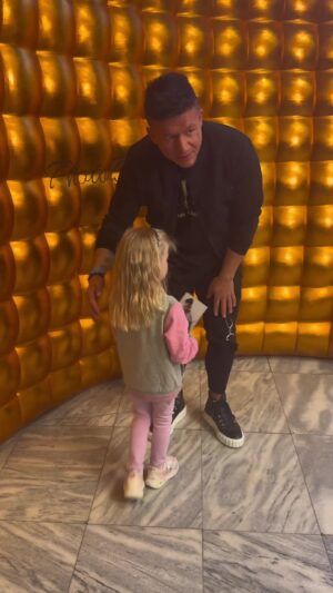 Raego Instagram - Nejkrásnější radost, je ta dětská. ❤️ LIKE PRO NÍ! Kam máme dojet? #music #fyp #show #love #frydek #koncert #kids #meetandgreet