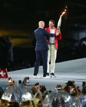 Rafael Nadal Instagram - Emoción 🥹 
Merci París 🫶🏻
❤️

#Olympic #Paris2024 #tennis

📷ITF images via Dubreuil/Kopatsch/Zimmer