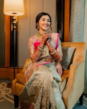 Ragini Prajwal Instagram - An exquisite ensemble capturing the essence of tradition and elegance at my sister's wedding!

The intricate gold detailing and design of each piece, and the stunning necklace, with the delicate bangles and earrings gave a resplendent look @aabushanjewellery1941. My favourite pick from the store!✨️
.
With @aabushanjewellery every piece tells a story, every moment shines with elegance!

 "Canasu" Muhurtam celebrations!

Jewellery: @aabushanjewellery1941
Outfit: @prathicreations
Make Up & Styling: @⁨Preeya Make Up⁩ 
Photography: @onehorizonproductions

#aabushan #ragini #wedding #jewellery #jewel #gold #diamond #muhuratam #south #southindia #antique #marriage